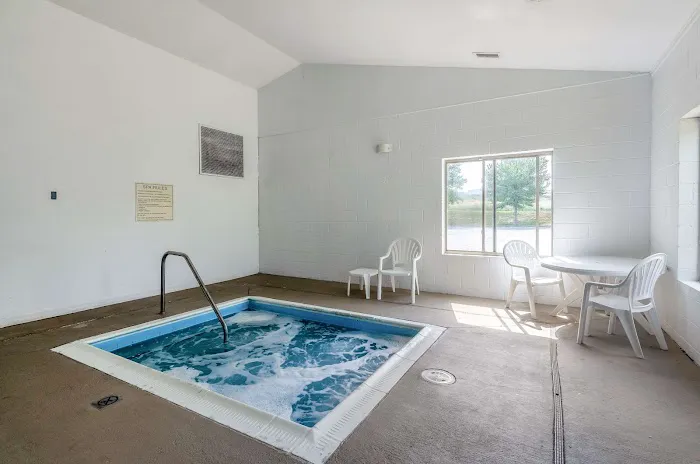 Comfort Inn & Suites Christiansburg I-81 4