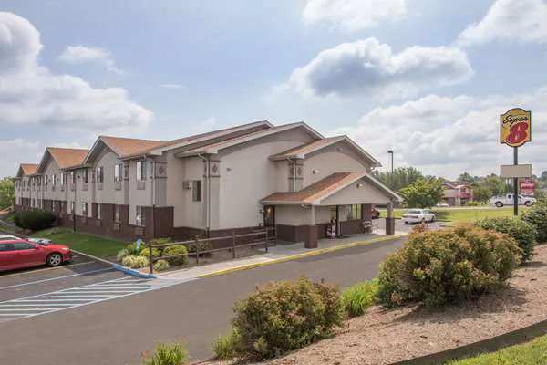 Super 8 by Wyndham Christiansburg/Blacksburg Area 4