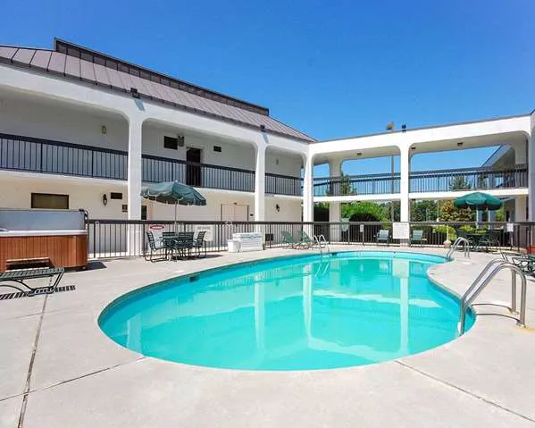 Quality Inn Christiansburg - Blacksburg 4