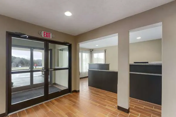 Super 8 by Wyndham Fort Chiswell Wytheville Area 4