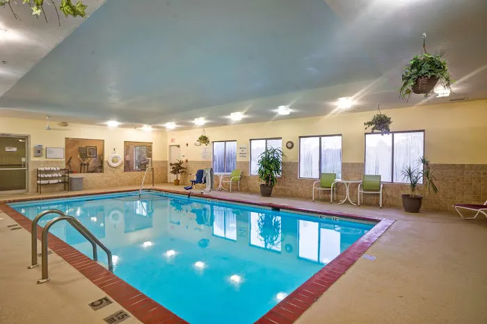 Holiday Inn Express & Suites Christiansburg by IHG 4