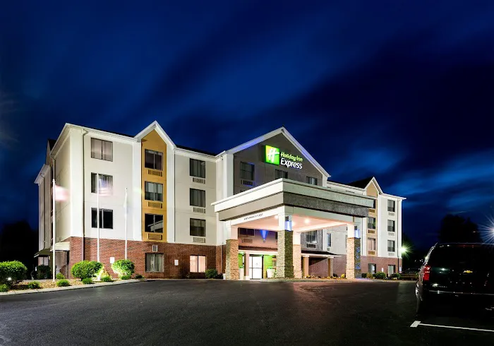 Holiday Inn Express Hillsville by IHG 4