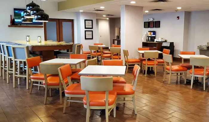 Hampton Inn Hillsville 4
