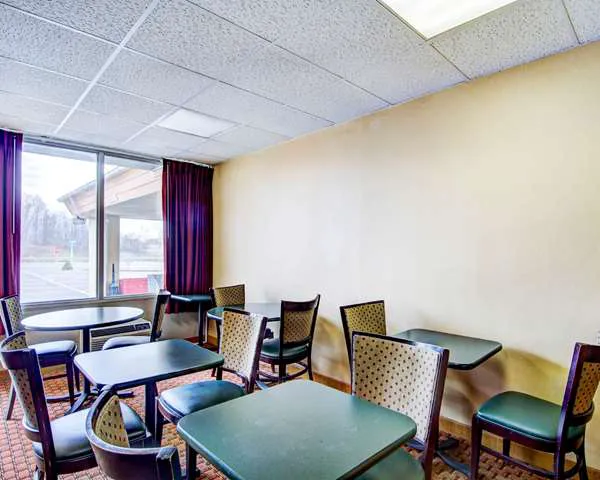 Econo Lodge Wytheville I-77 & I-81 4