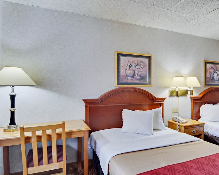 Econo Lodge Wytheville I-77 & I-81 4
