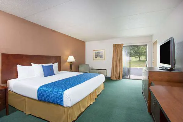 Travelodge by Wyndham Wytheville 4