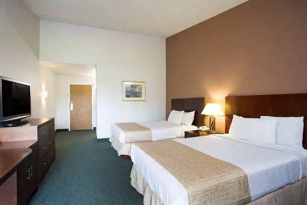 Travelodge by Wyndham Wytheville 4