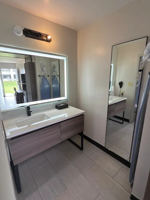 Quality Inn & Suites 4
