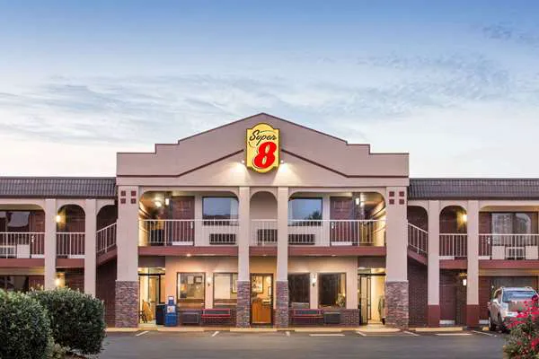 Super 8 by Wyndham Wytheville 4