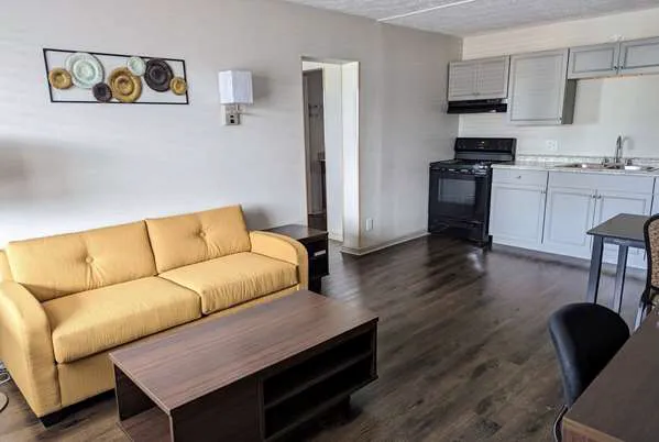 Super 8 by Wyndham Wytheville 4
