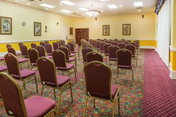 Ramada by Wyndham Wytheville 4