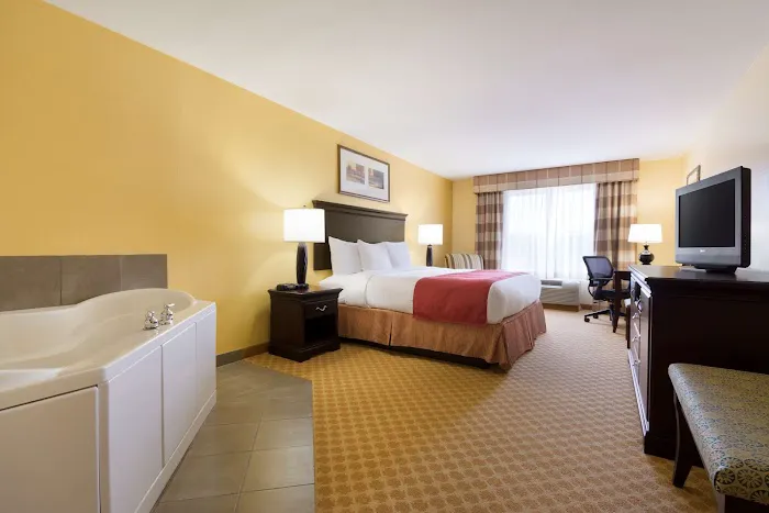 Country Inn & Suites by Radisson, Wytheville, VA 4