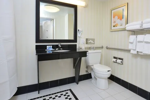 Fairfield Inn & Suites Wytheville 4