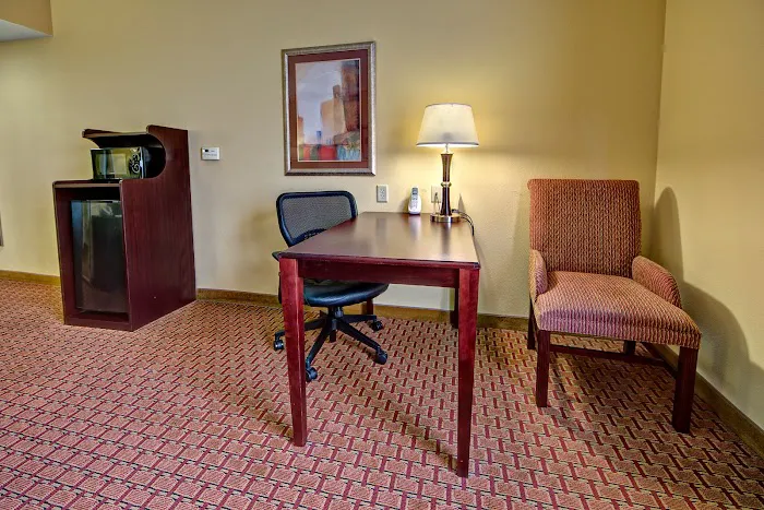 Hampton Inn Galax 3
