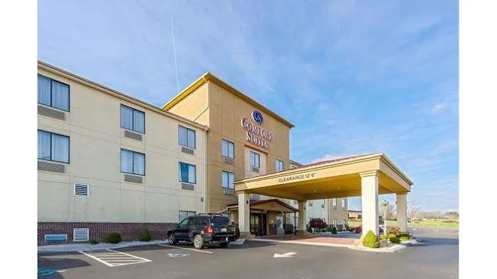 Comfort Suites 4