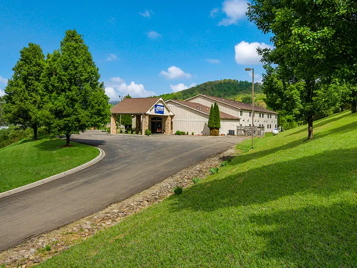 Americas Best Value Inn & Suites Independence VA 4