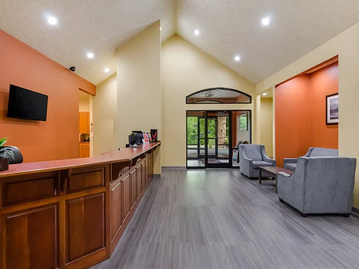 Americas Best Value Inn & Suites Independence VA 4