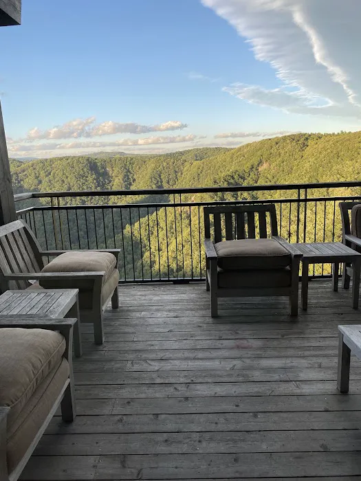 Bluebird Bldg, Primland 3