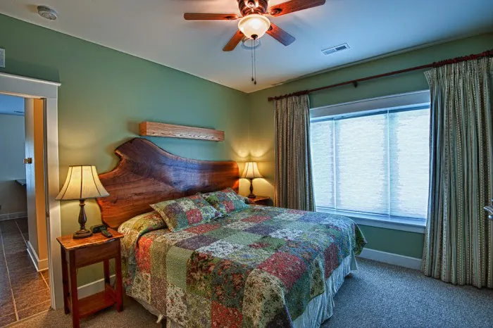 Hotel Floyd 4