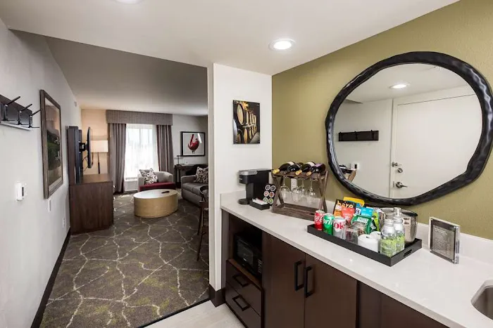 Hampton Inn & Suites Dobson 4