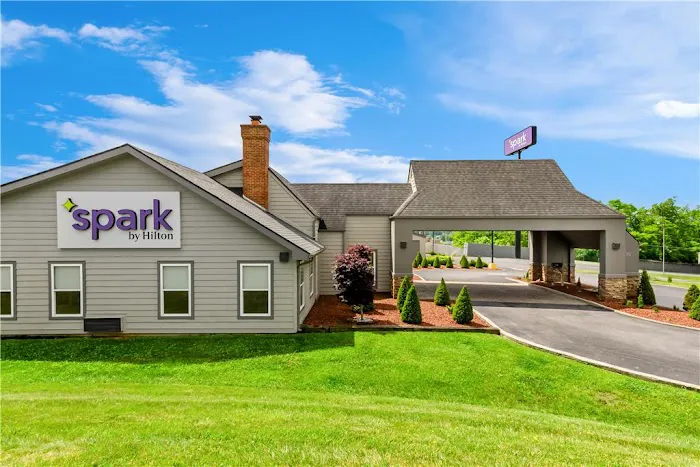 Spark by Hilton Wytheville Holston Rd I 81 4