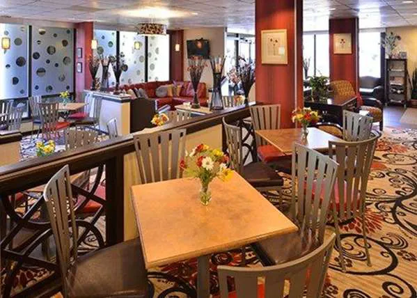 Quality Inn Jonesville I-77 4