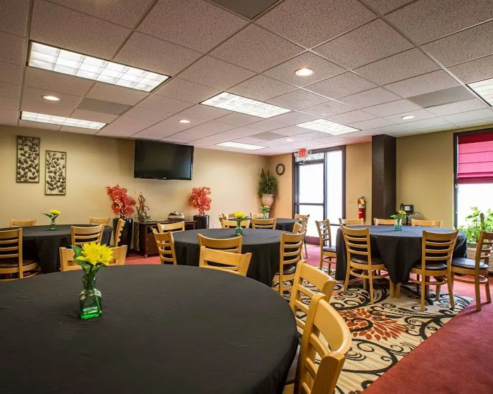 Quality Inn Jonesville I-77 4