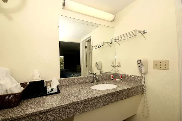 Hamilton Inn Jonesville/Elkin I-77 4
