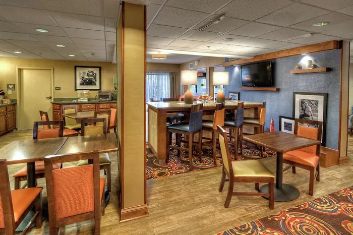 Hampton Inn Jonesville/Elkin 4