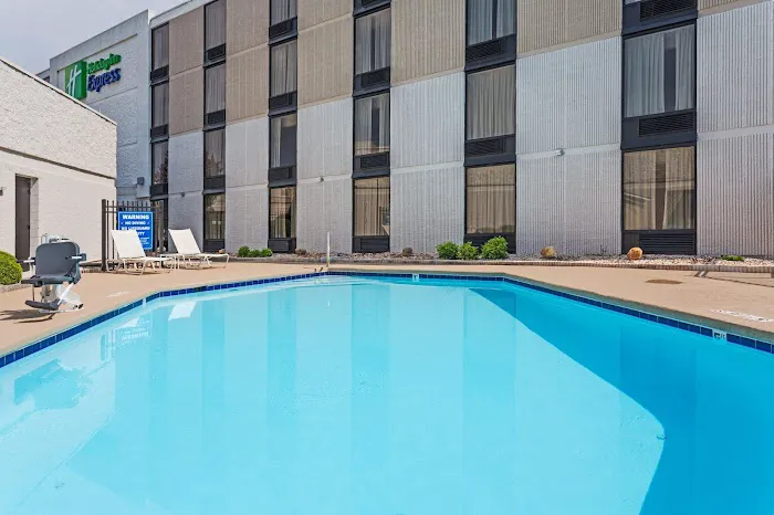 Holiday Inn Express Wilkesboro by IHG 4