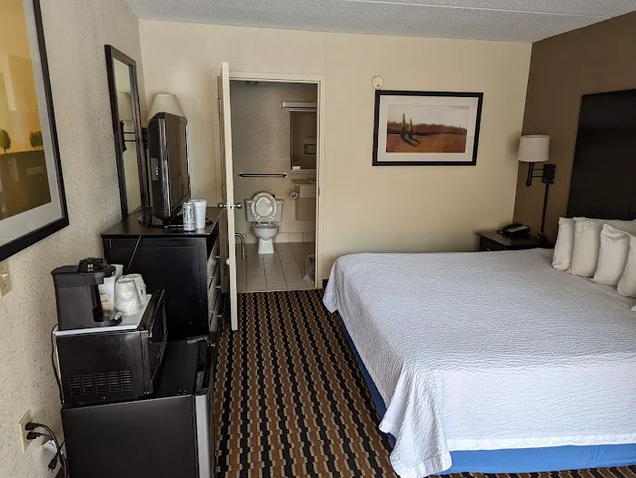 Days Inn by Wyndham Wilkesboro 4