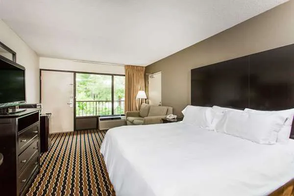 Days Inn by Wyndham Wilkesboro 4