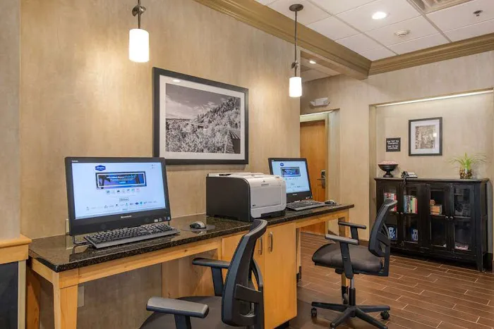 Hampton Inn Wilkesboro 4