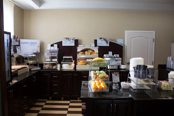 Holiday Inn Express West Jefferson by IHG 4