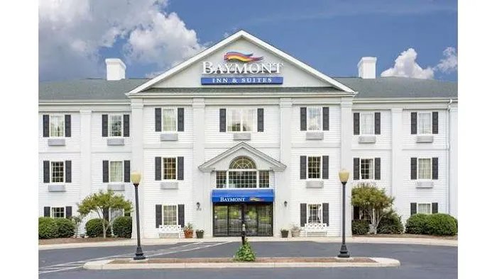 Baymont by Wyndham Martinsville 3