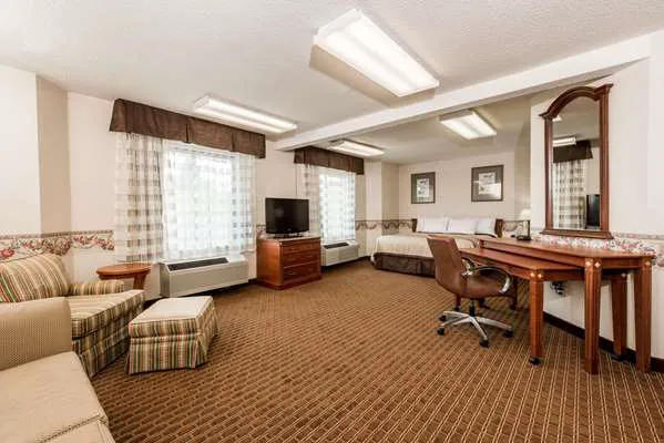 Days Inn by Wyndham Yadkinville 4