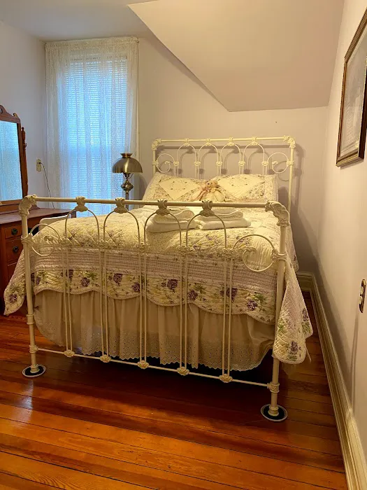 Dancing Bear Inn 4