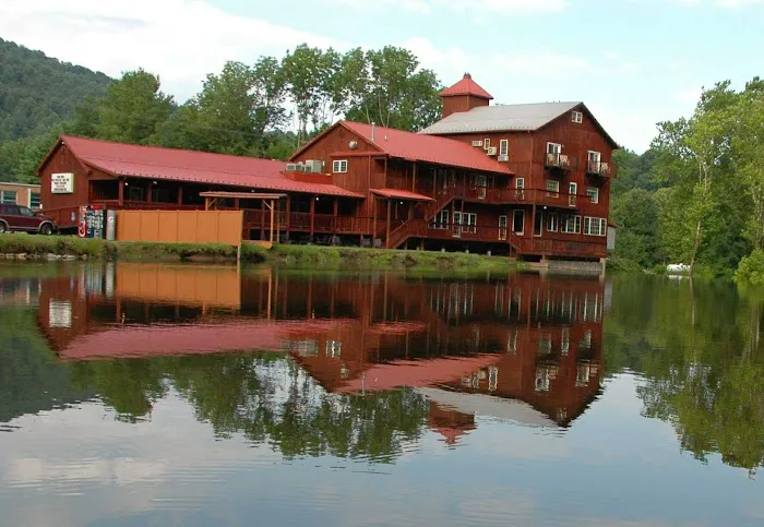 Damascus Old Mill Inn 4