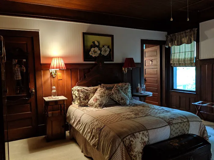 Mountain Laurel Inn 4