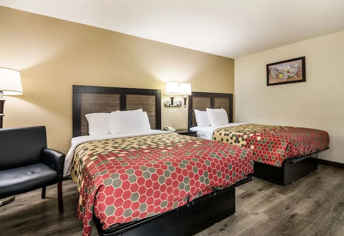 Econo Lodge Glade Springs I-81 4