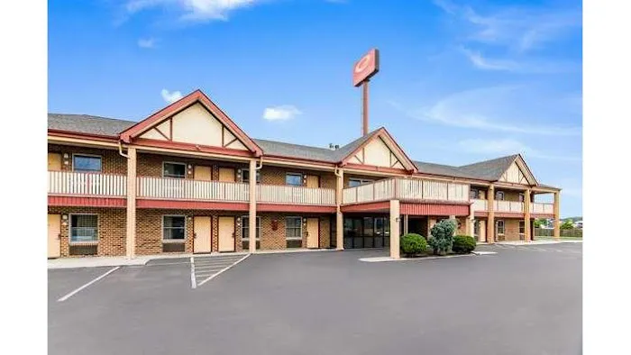 Econo Lodge Glade Springs I-81 4