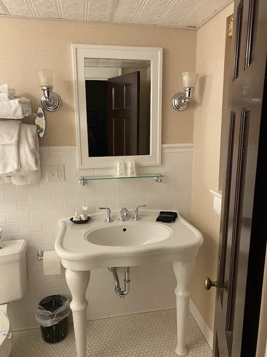 General Francis Marion Hotel 4