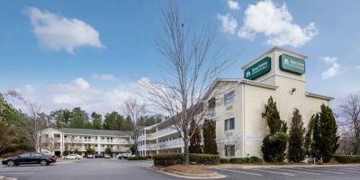 HomeTowne Studios Winston-Salem - University Pkwy