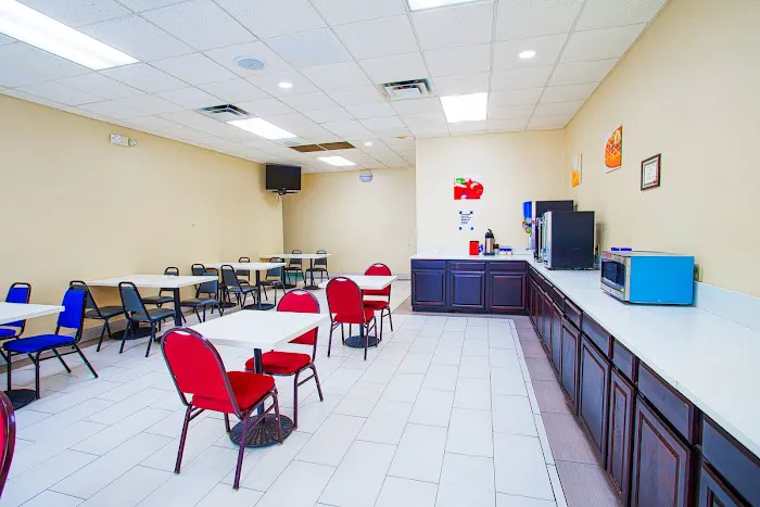 Americas Best Value Inn Winston-Salem 4