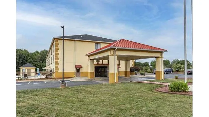 Comfort Inn & Suites Mocksville I-40 4