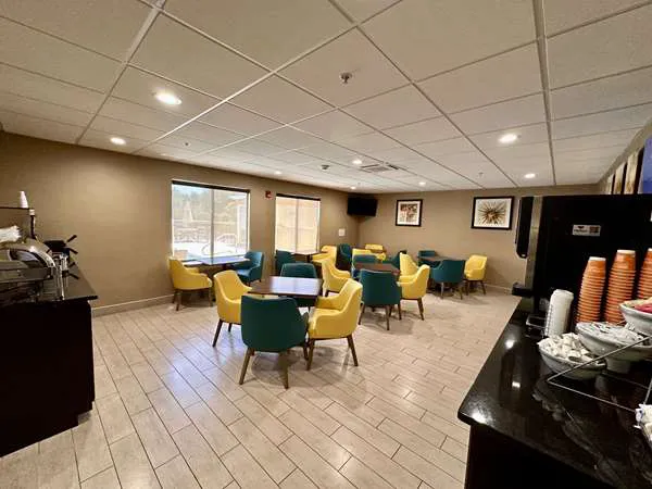 Comfort Inn & Suites Mocksville I-40 4