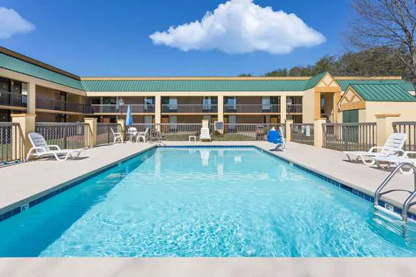 Days Inn by Wyndham Mocksville 4