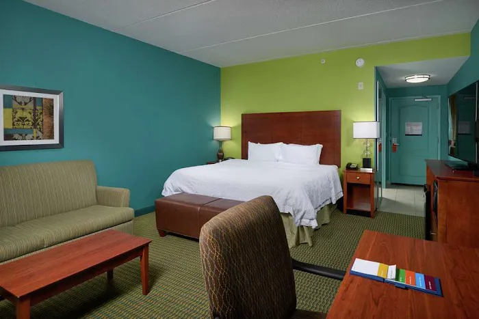 Hampton Inn Bermuda Run 4