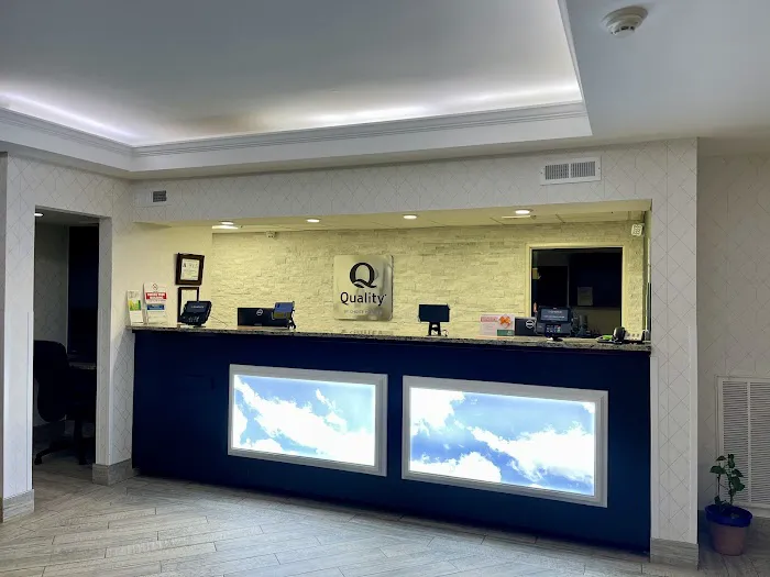 Quality Inn & Suites Winston Salem/Clemmons/Bermuda Run 4