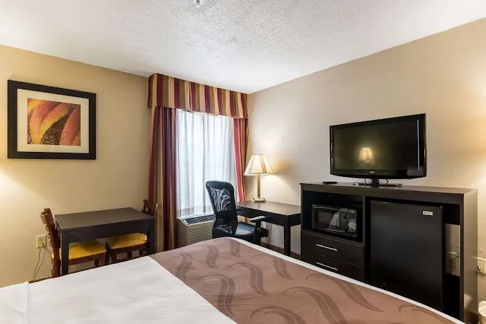 Quality Inn & Suites Winston Salem/Clemmons/Bermuda Run 4